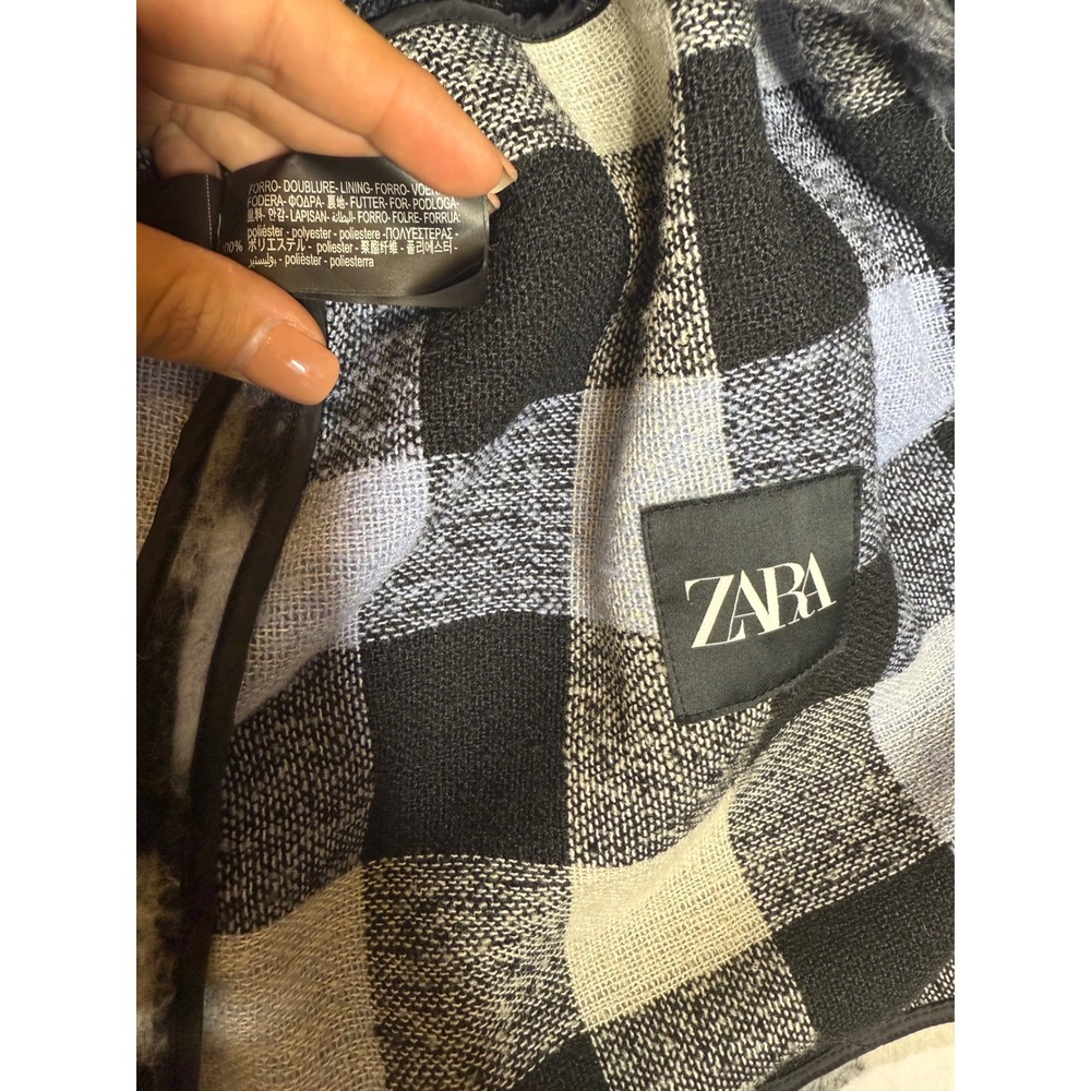 NWOT ZARA Plaid Fuzzy Shirt Jacket Oversized Blue Black White Button - Picture 5 of 7